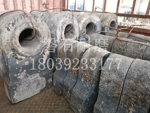 甘肅平涼破碎機錘頭用什么材質好？